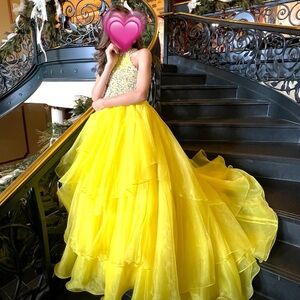 Ashley, Lauren size 10 girls gown with train